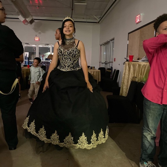 Quinceanera dress. Used once. - Picture 1 of 4